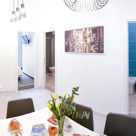 Preziosi 61 Apartment Naples
